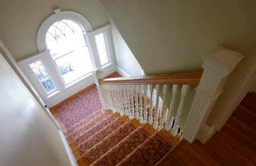 Newton Highlands House | A Village Bed and Breakfast