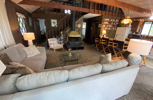 Tisbury House | A Vineyard Home Perfect For Family Gatherings