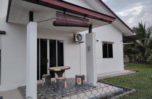 Lutong House | A&W Homestay, Vista Perdana, Miri