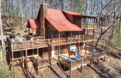 Blue Ridge House | A Walk in the Clouds - Cherry Log GA