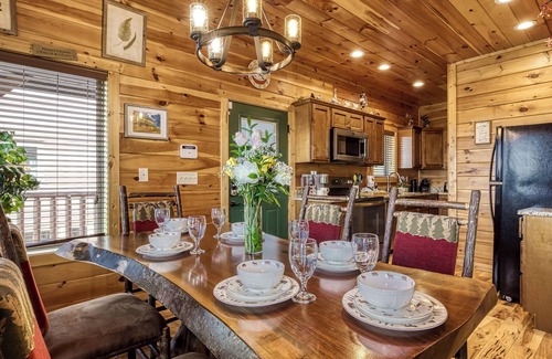 Gatlinburg - Pigeon Forge Cabin | A Walk In The Clouds Breathtaking View Pool Three Decks Game Room For Kids To!