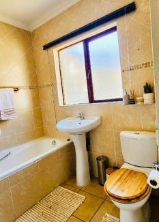 Emalahleni Apartment | A Warm 3 bed Townhouse in a secure complex