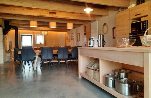 Bulson Apartment | A warm Ardennes gîte and a beautiful large garden just for you!