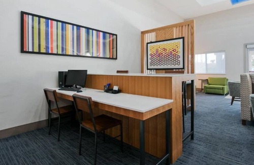 Paine Field-Lake Stickney House | A warm, welcoming lobby with plush seating is just a taste of the service