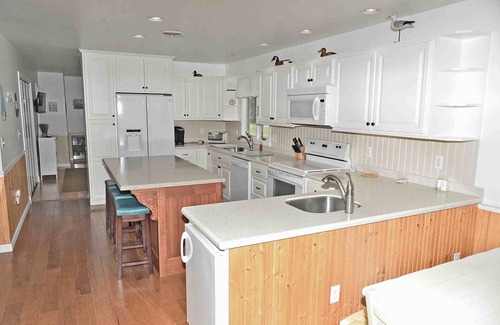 Rock Hall House | A waterfront gem with dock, kayaks great water views. Sleeps up to 12.