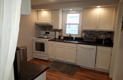 Durhamville House | A Waterfront Treasure