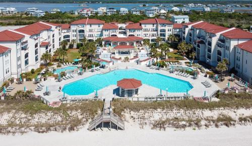 North Topsail Beach Apartment | A Wave From It All- Luxe 1BR at Villa Capriani