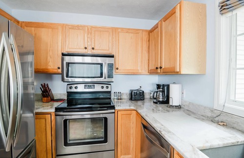 Manistee Cottage | A Wave From It All - Cottage at Harbor Village