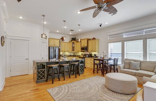 Biltmore Beach House | A Wave From It All by Book That Condo