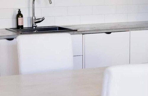 Alppiharju Apartment | A well located unique studio in Kallio