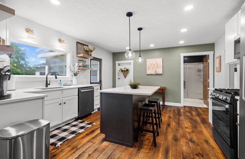 Dover House | A Winfield Bungalow