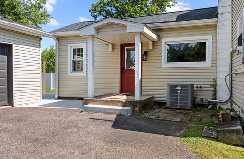 Dover House | A Winfield Bungalow