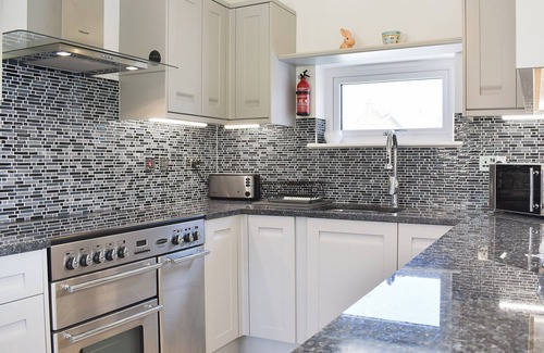 Cowes Cottage | A wonderful choice for an escape with friends.