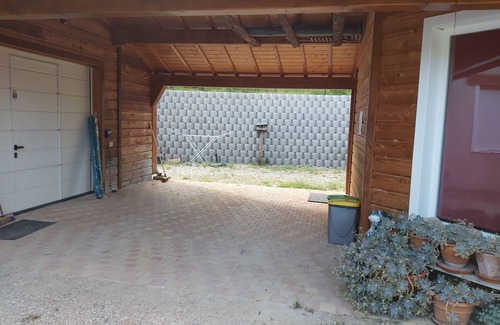 Noyers-sur-Jabron Cottage | A wooden house in the meadow in the heart of Haute Provence