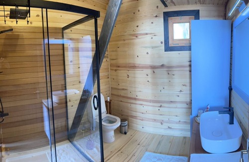 Kemalpasa Cottage | A Wooden House that Inspired by Nature and the Stars