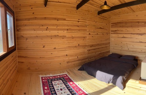 Kemalpasa Cottage | A Wooden House that Inspired by Nature and the Stars