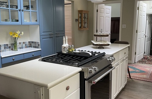 West Haven-Sylvan Cottage | A Woodland Cottage in suburban Portland
