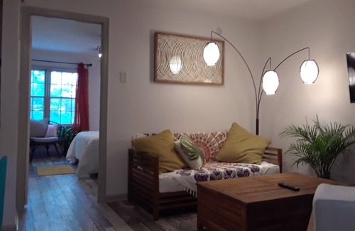 Royal Pines House | A woodsy suburban gem near Asheville NC.see description for check in