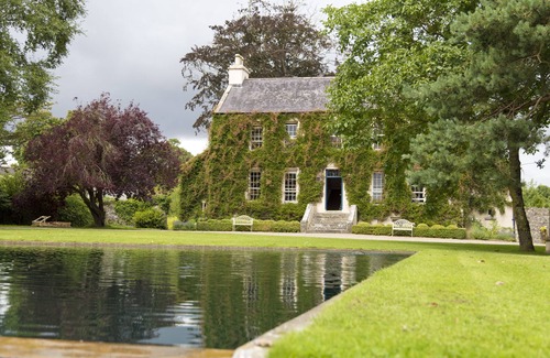 County Laois House | A world away, charming home nestled in exquisite gardens