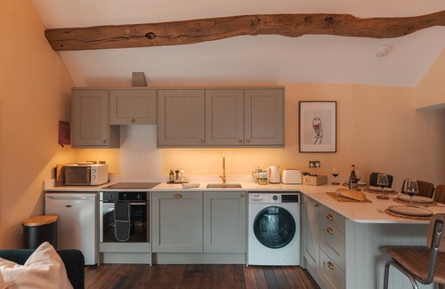 High Peak Apartment | A Wow Suite within a 16thC listed building