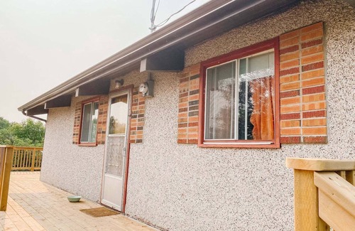 Rochon Sands Cabin | A Year-round Cozy Cabin Retreat