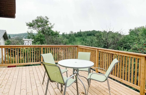 Rochon Sands Cabin | A Year-round Cozy Cabin Retreat