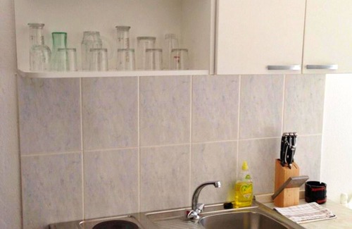 Omis Apartment | A1 - apt w patio, just 3 min walking to the beach