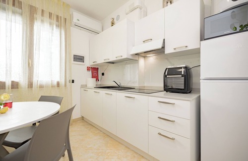 Cesate Apartment | A1 Fiori di Pesco |Trilocale Rho Fiera-Milano|Two bathrooms-Two bedrooms