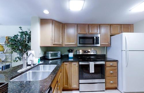 Amelia City Apartment | A116 Amelia Surf and Racquet