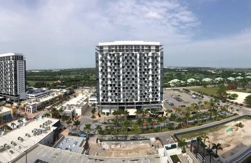 Doral Apartment | A1606A AWESOME Downtown Doral Apartment