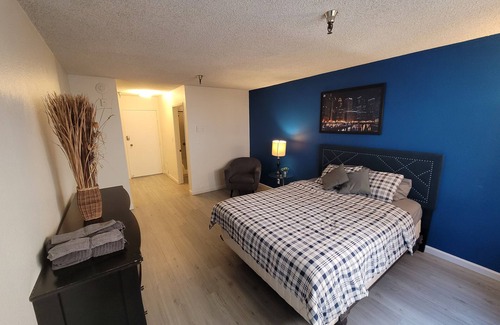 Pico - Robertson Hotel | (A18) Cozy & Efficient Queen Private Studio