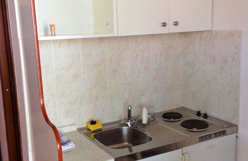 Omis Apartment | A2 - apt w patio, just 3 min walking to the beach