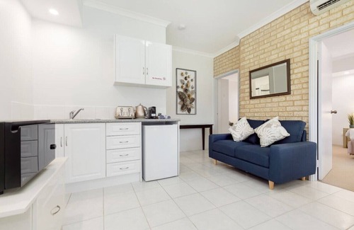 Connolly Apartment | A2 - Spacious Apartment w/Wi-Fi + Kitchenette