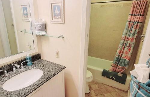 Demere Park House | A3 tile floors pet friendly easy access downstairs faces nice grassy area Close to pool