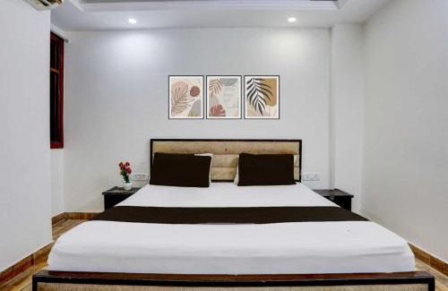 Nizamuddin East Hotel | AA.VK.RAJPUT GUEST HOUSE