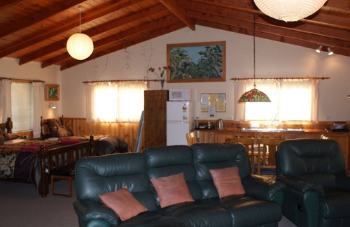 Promised Land Apartment | AAA Granary Accomm - Loft Studio Apartment