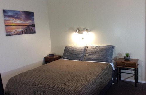 Picton Hotel | AAA Marlin Motel