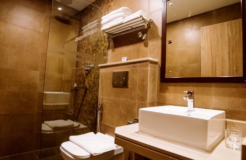 Pokhara Hotel | Aabas Pokhara by Barahi Hospitality