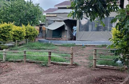 Chobe District Bed & Breakfast | Aacron Hills Guesthouse