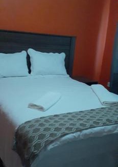 Chobe District Bed & Breakfast | Aacron Hills Guesthouse