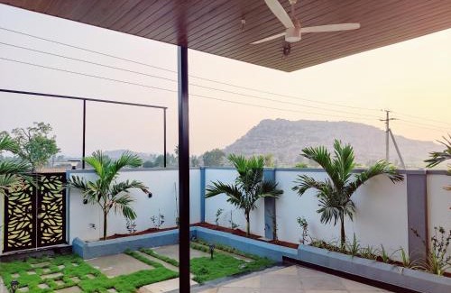 Kamalapur House | Aadhya Home Stay Hampi