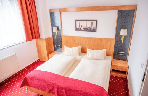 Radeberg Hotel | AaRa Hotel