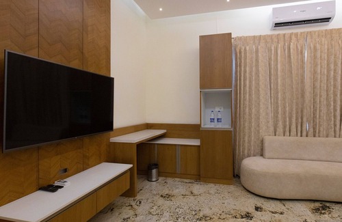 Wellington Resort | Aara Jungle Resortes Pvt Ltd