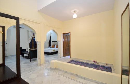Dhanauli Resort | Aaram Baagh Agra