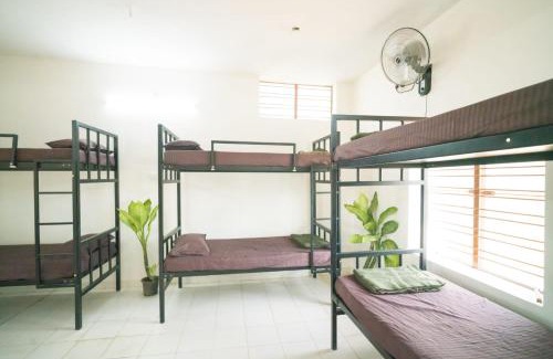 Srikalahasti House | Aare waterfalls homestay