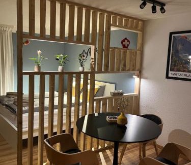 Goldswil Apartment | Aareblick 68 Charming studio with river view