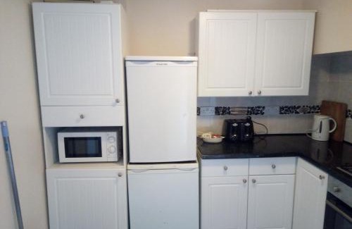 Seaton Carew House | Aarondale Guest House