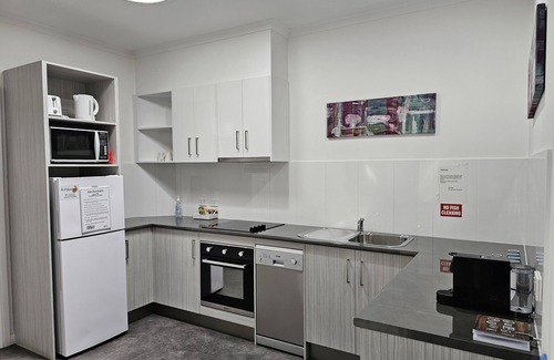 Eyre Peninsula Apartment | Aart Apartments Port Lincoln, Accommodation in the CBD, 100m from the beach.