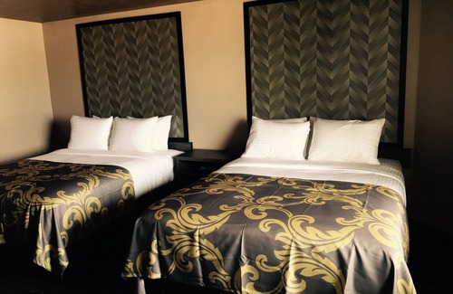 Niagara Falls Hotel | AArya Hotel By Niagara Fashion Outlets