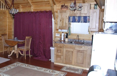 Spencer Cabin | AB-One bedrm,W/single loft-Cumberland Plateau Retreat (Three + nights $75 OFF).